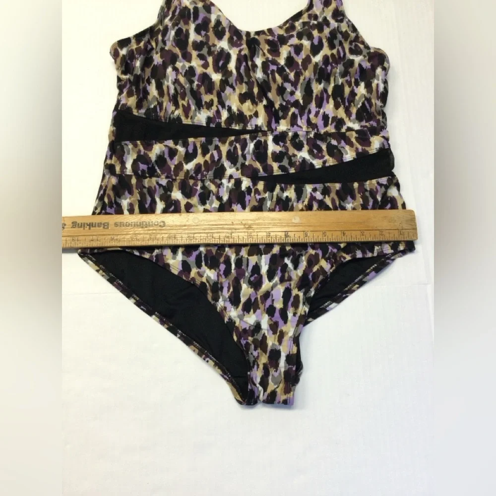 Catalina Leopard Print One-Piece‎ Swimsuit Sz XL 16/18 Nylon Spandex preowned.
